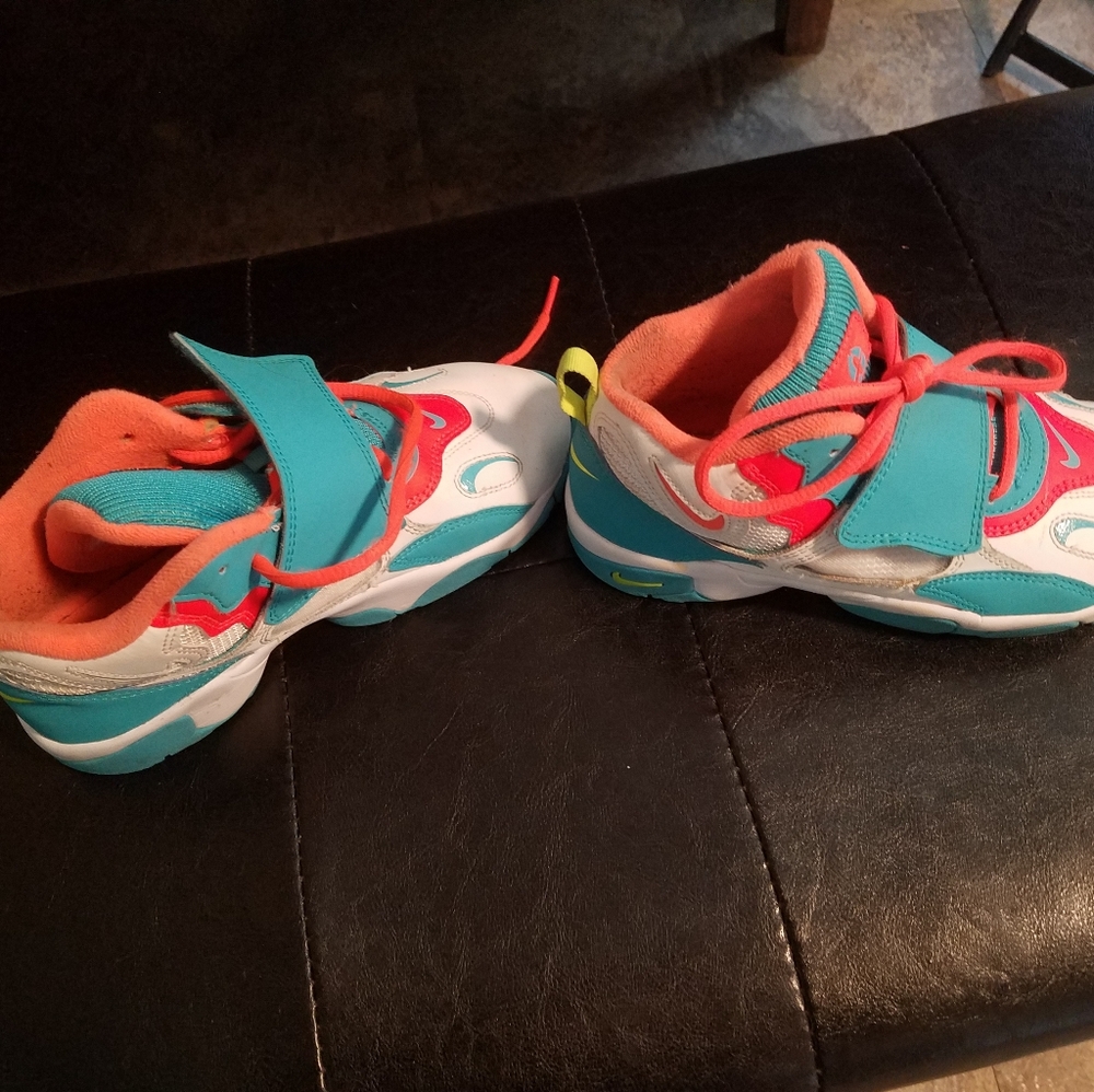 Nike shoes